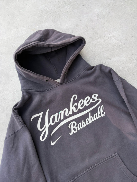 LATE 90s NIKE YANKEES HOODIE