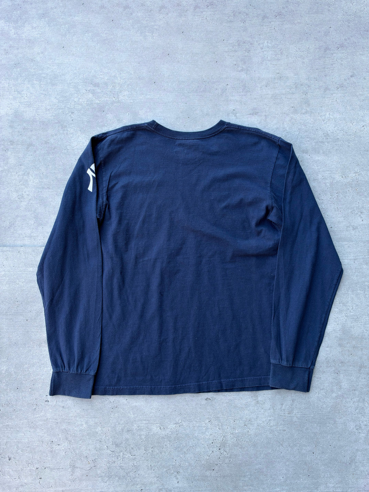 EARLY 2000s YANKEES LONGSLEEVE